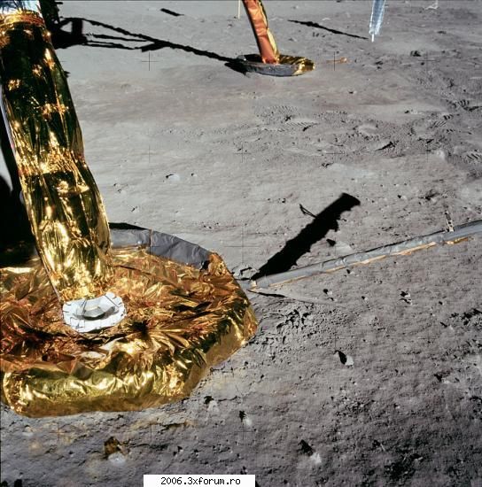 Au ajuns americanii pe Luna ? - Iar aici pe unul din picioarele modulului lunar - Off Topic